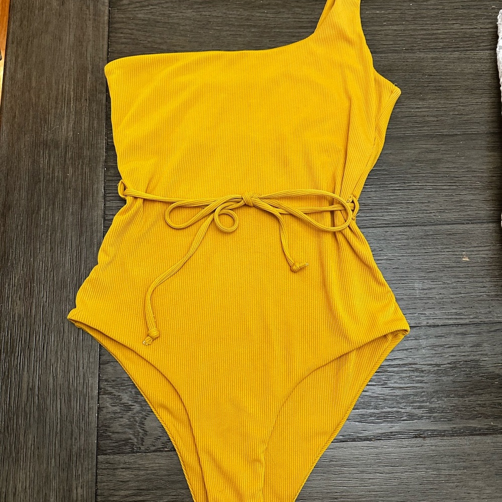 SHEIN Yellow One-Shoulder Swim One Piece